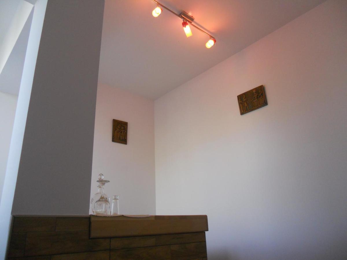 Apartmani Bonaca U Centru Niksica Exterior photo